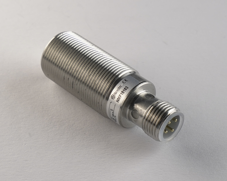 Czujnik indukcyjny M18 całometalowy 48 mm wtyczka M12 PNP NO Sn = 8 mm