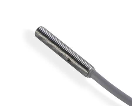 NIS05551 - 1 - Indukčný snímač M5 L=28 mm kábel 5m NPN NO Sn = 1,5 mm