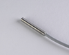 NIS04304 - 6 - Induktív érzékelő M4 L=25 mm kábel 3m PNP NC Sn = 0,6 mm
