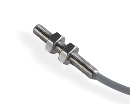 NIS04523 - 3 - Czujnik indukcyjny M4 L=25 mm przewód 5m PNP NO Sn = 1 mm