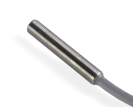 NIS05531 - 1 - Induktív érzékelő M5 L=28 mm kábel 5m NPN NO Sn = 0,8 mm