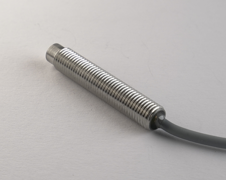 Czujnik indukcyjny M8 całometalowy 45 mm przewód 5m NPN NC Sn = 2 mm