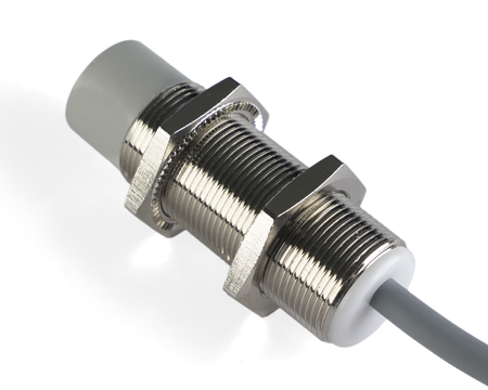 NIS18134-K2 - 3 - Indukčný snímač M18 L=55 mm kábel 2m PNP NC Sn = 16 mm
