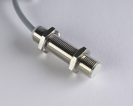 Indukční snímač M12 L=50 mm kabel 2m NPN NO Sn = 4 mm