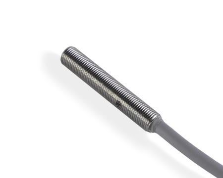 NIS05552 - 1 - Induktiver Sensor M5 L=28 mm Kabel 5m NPN NC Sn = 1,5 mm