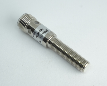 Induktiver Sensor M8 L=53 mm Stecker M12 PNP NO Sn = 4 mm