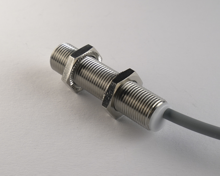 Inductive sensor M12 Metal face 50 mm cable 2m NPN NC Sn = 2 mm