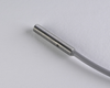 NIS05554 - Czujnik indukcyjny M5 28 mm przewód 5m PNP NC Sn = 1,5 mm