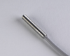 NIS05043 - Czujnik indukcyjny M5 28 mm przewód 2m PNP NO Sn = 1 mm