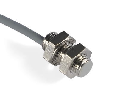 NIS08064-K2 - 4 - Inductive sensor M8 18 mm cable 2m PNP NC Sn = 4 mm