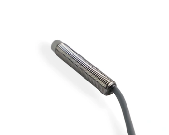 Induktív érzékelő M8 L=45 mm kábel 2m NPN NC Sn = 4 mm