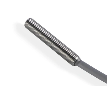 Czujnik indukcyjny M5 L=28 mm przewód 0,3 m wtyczka M8 NPN NO Sn = 0,8 mm