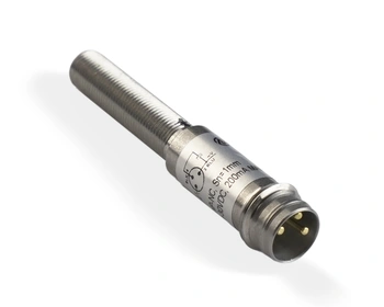 Czujnik indukcyjny M5 L=40 mm wtyczka M8 PNP NC Sn = 1 mm