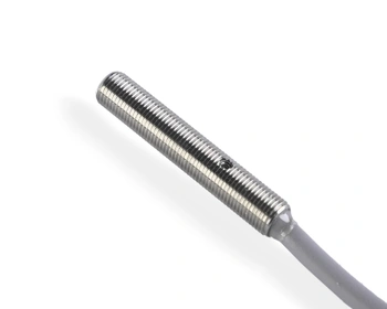 Czujnik indukcyjny M5 L=30 mm przewód 3m NPN NO Sn = 0,8 mm