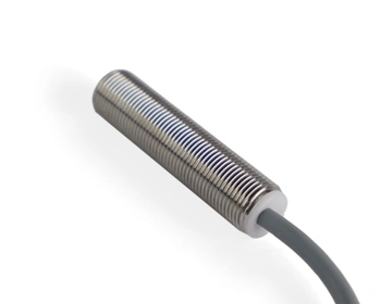 Indukčný snímač M12 celokovový 50 mm kábel 2m PNP NC Sn = 4 mm FE