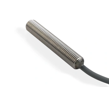 Indukčný snímač M8 celokovový 45 mm kábel 2m NPN NC Sn = 2 mm