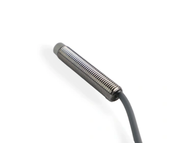 Indukčný snímač M8 L=45 mm kábel 3m PNP NO Sn = 4 mm