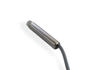 Indukčný snímač M8 L=45 mm kábel 2m PNP NC Sn = 4 mm